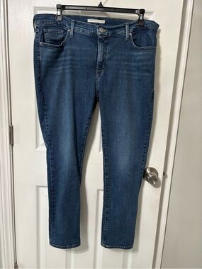 Levi's 311 Shaping Skinny Jeans in Medium Blue